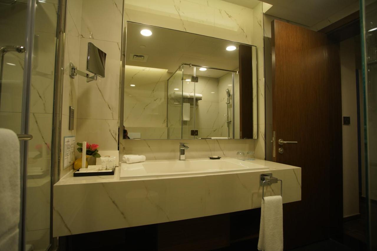 C - Hotel And Suites Doha Exterior foto